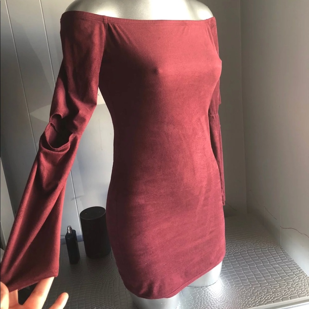 Off shoulder Windsor dress
